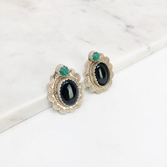 [SOLD] Vintage | Silver Turquoise Gem Earrings - Picture 2 of 5